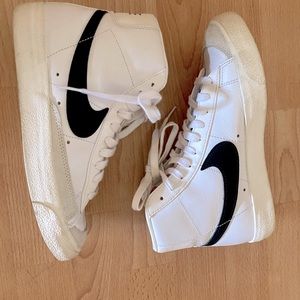 Nike Blazer Mid ‘77
